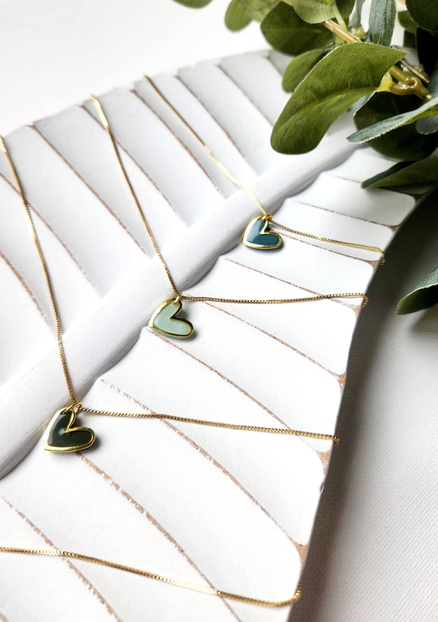Twig & Rue boutique - Gold heart necklace