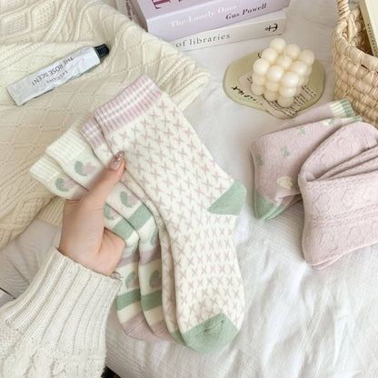 Funkyrel® Atzbranding Limited - Rufia - Pastel Green & Pink Winter Socks