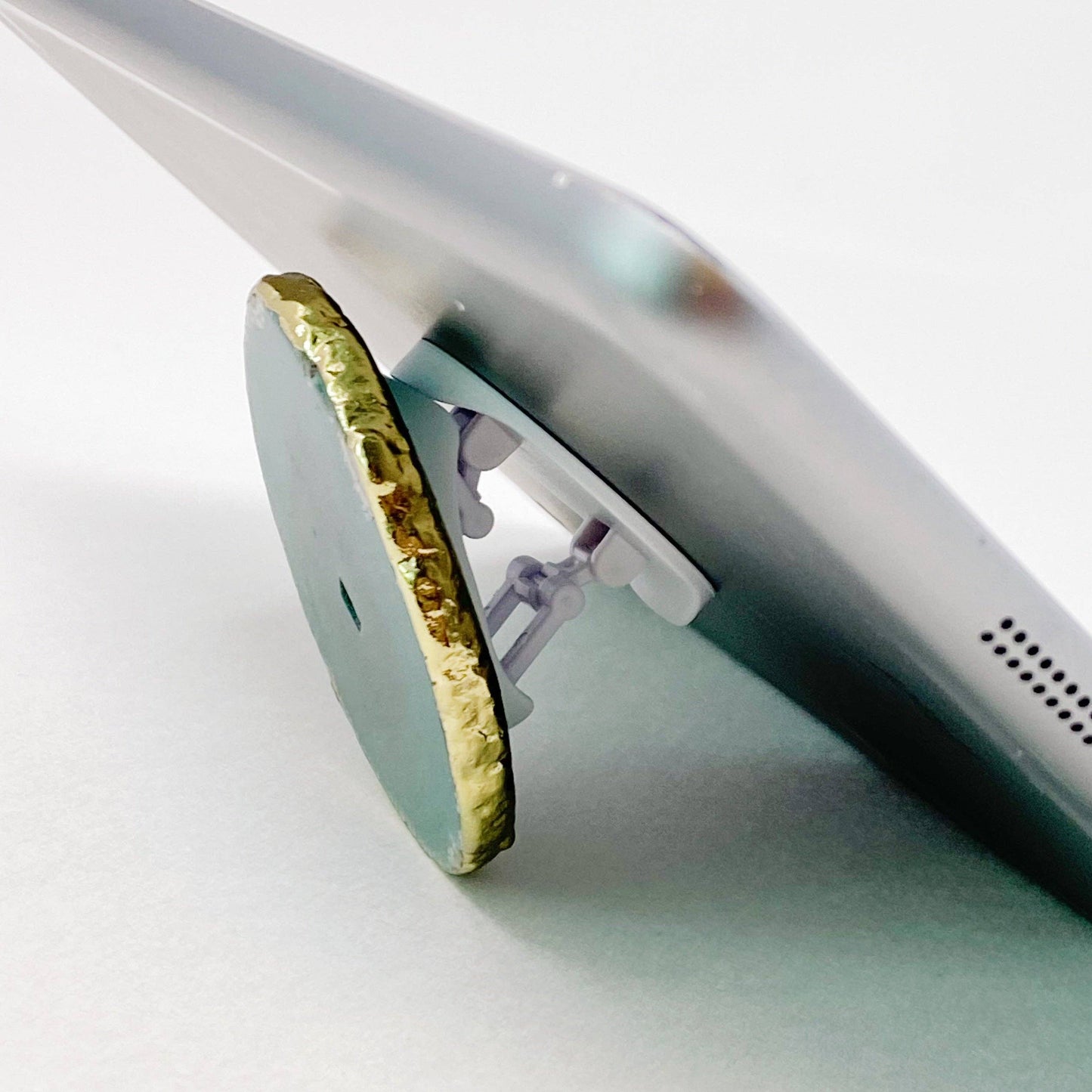 Ellison+Young - Golden Edge Natural Stone Phone Grip