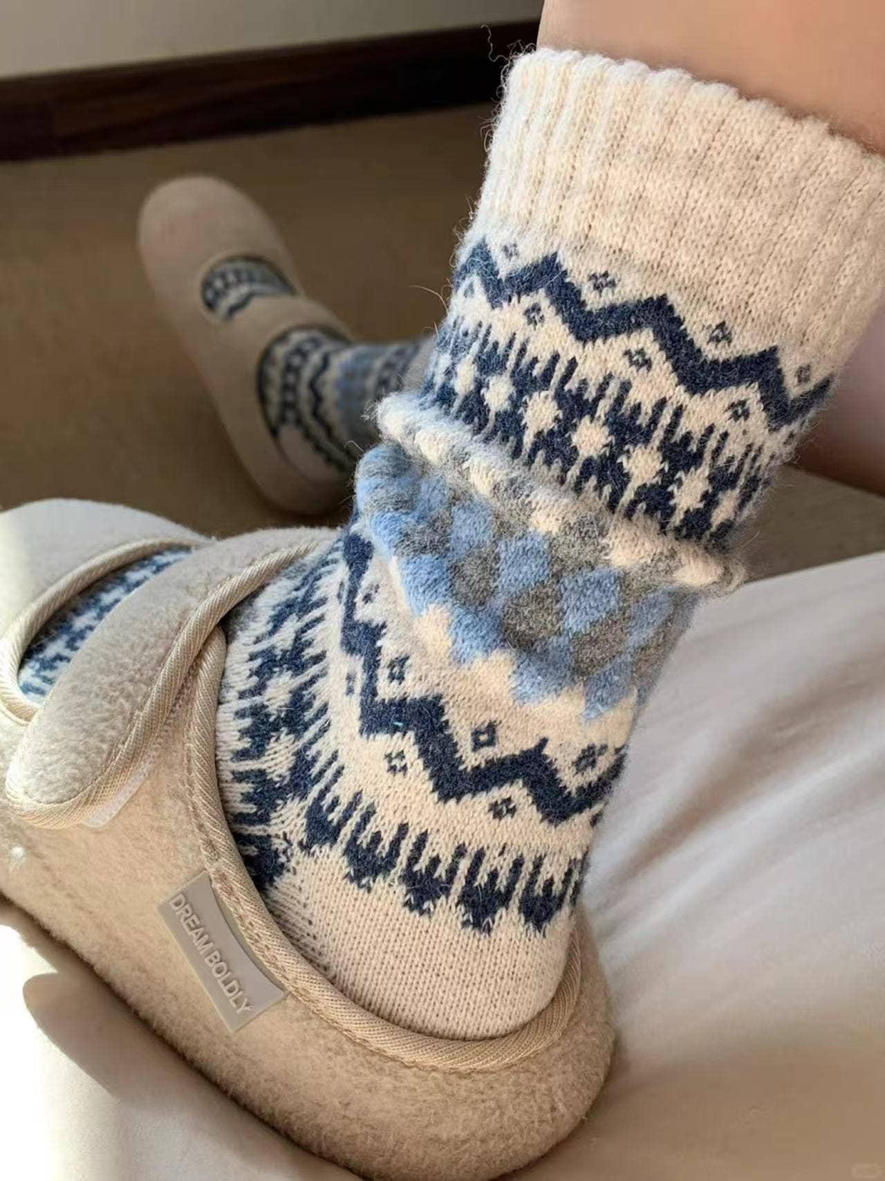 Funkyrel® Atzbranding Limited - Rufia - Nordic Patchwork Knit Crew Socks